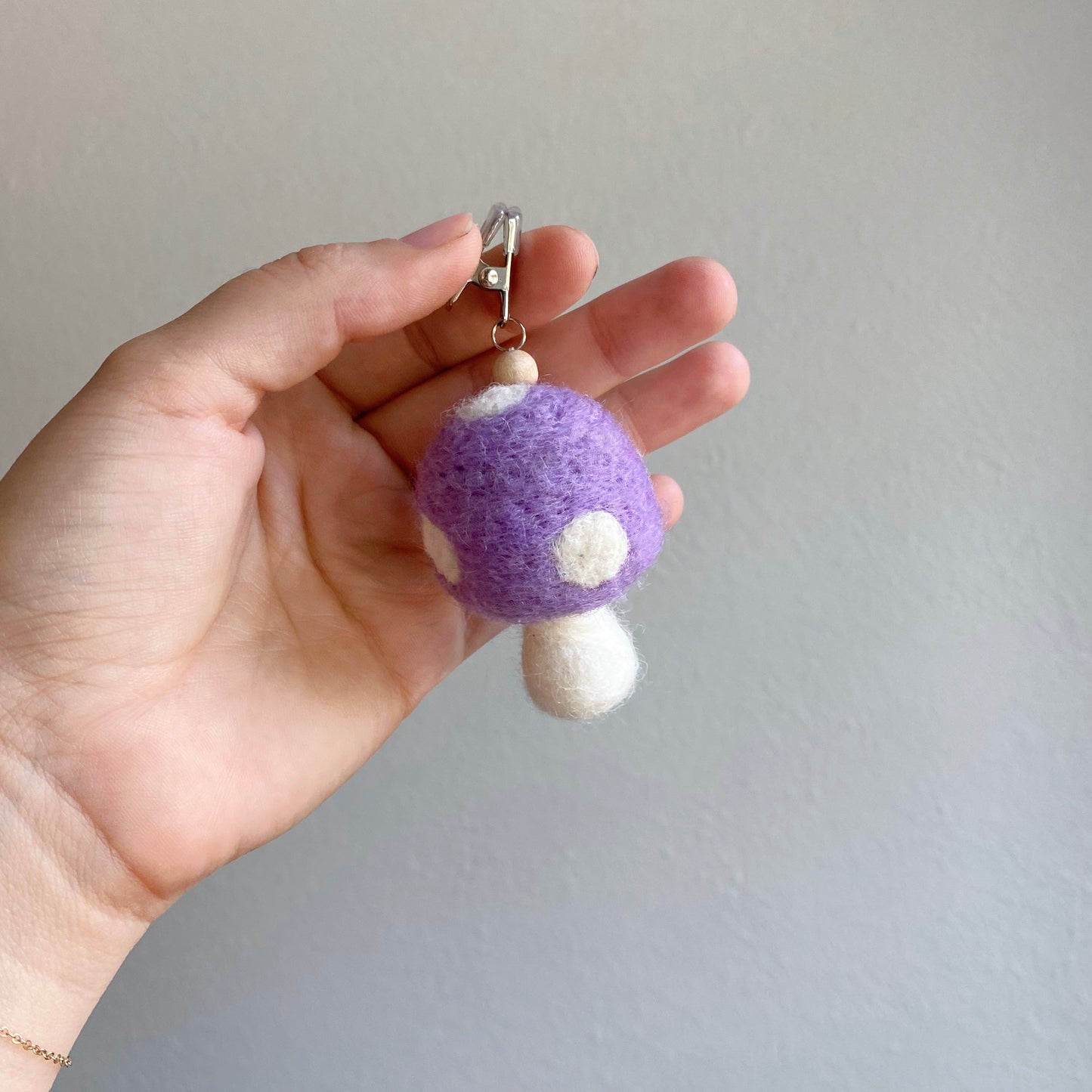 Mushroom Reusable Clip-On Oil Diffuser