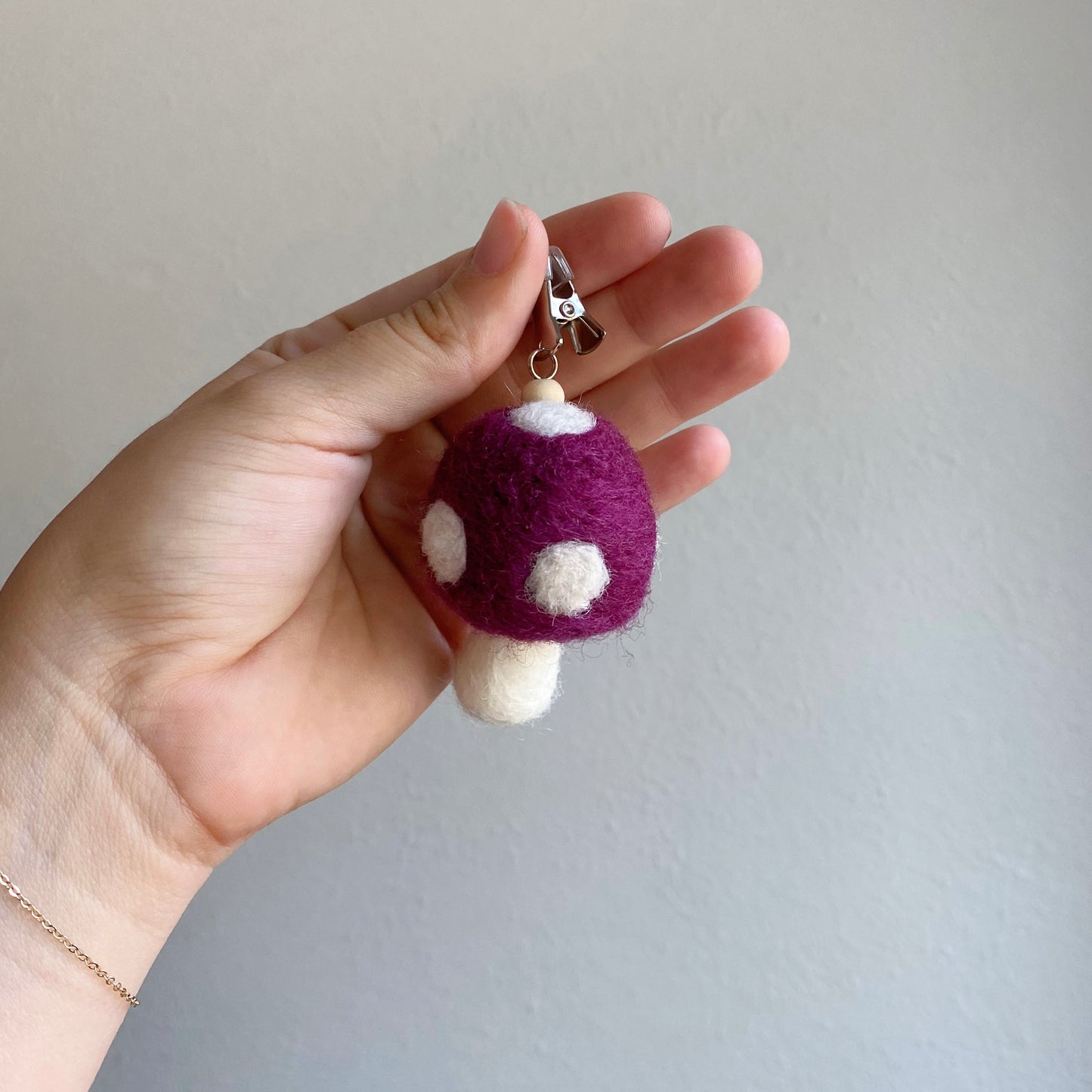 Mushroom Reusable Clip-On Oil Diffuser