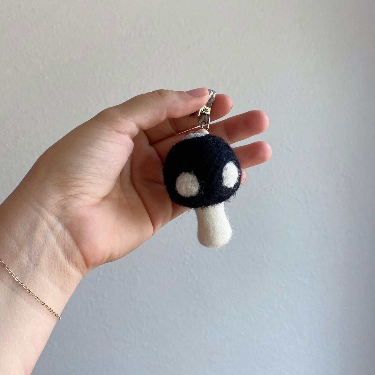 Mushroom Reusable Clip-On Oil Diffuser