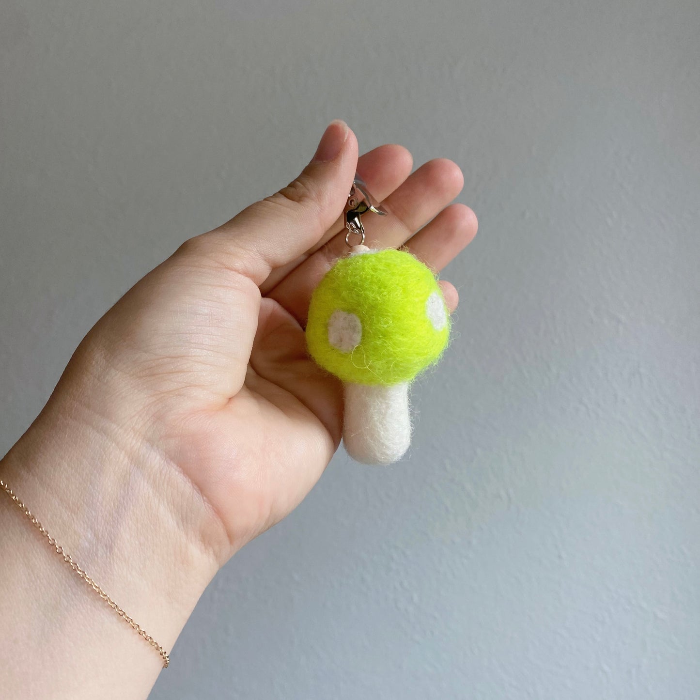 Mushroom Reusable Clip-On Oil Diffuser