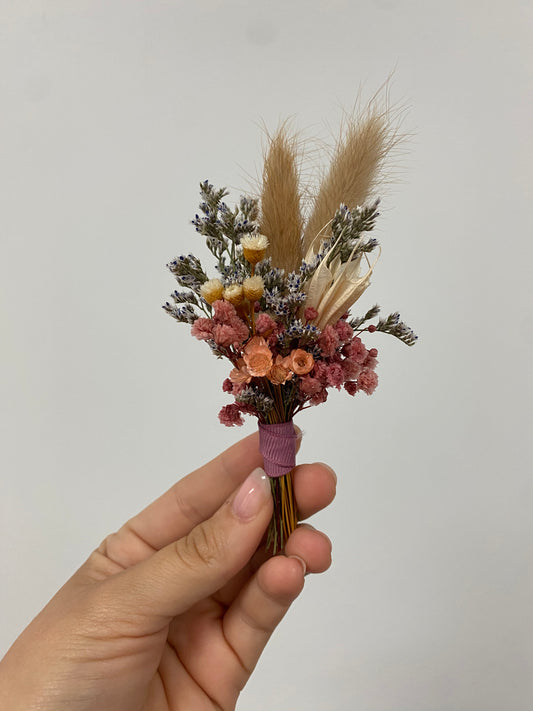 Dried Floral Hat Pin