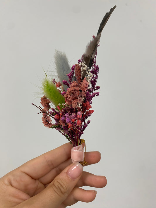 Dried Floral Hat Pin w/ Feather